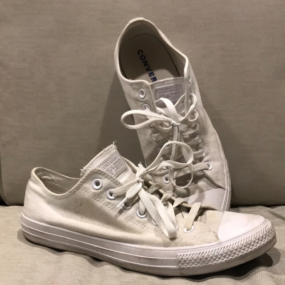 Converse size 10